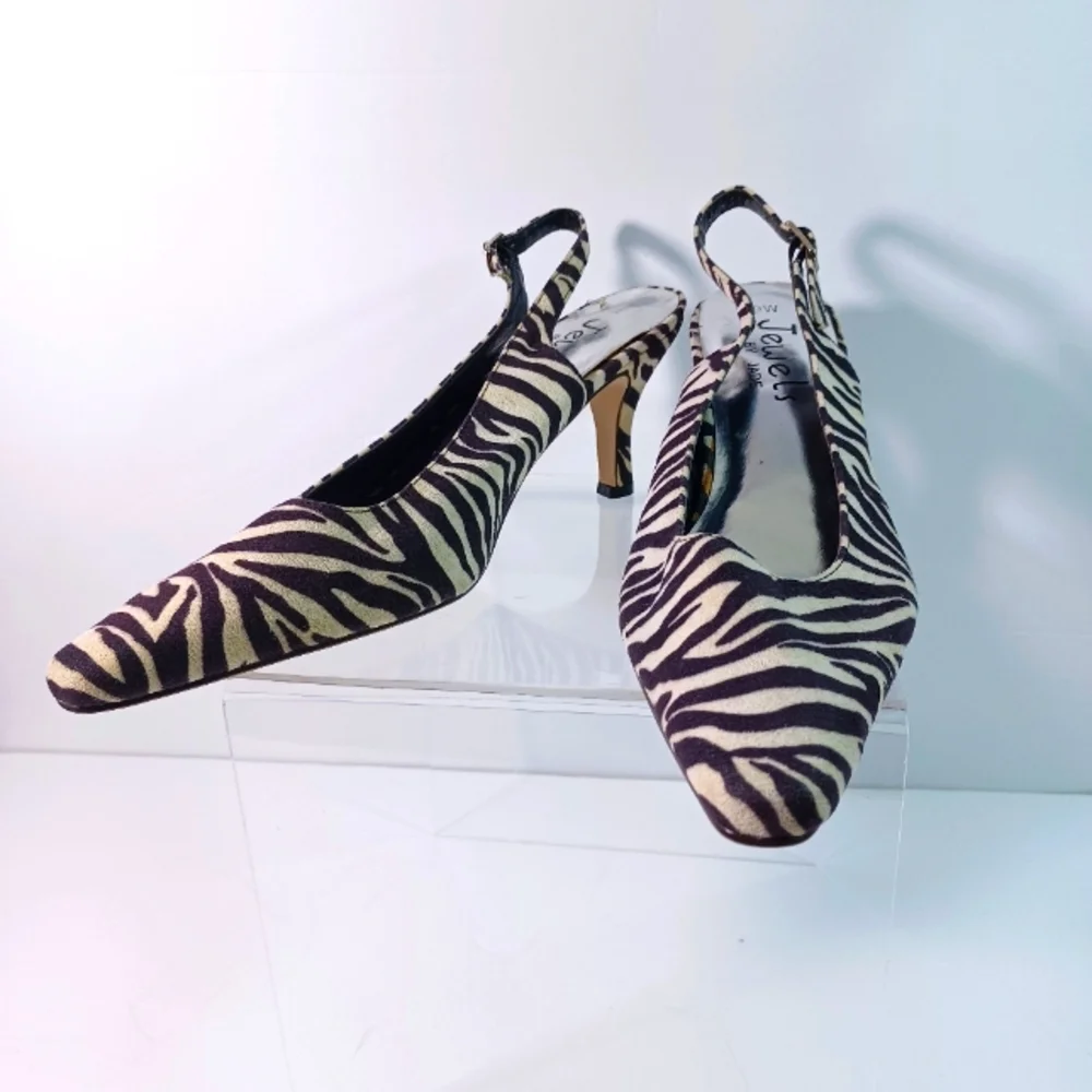 Jewels by Jade, Zebra animal print Slingback Pumps, Size 9W" Black/White - Picture 2 of 12